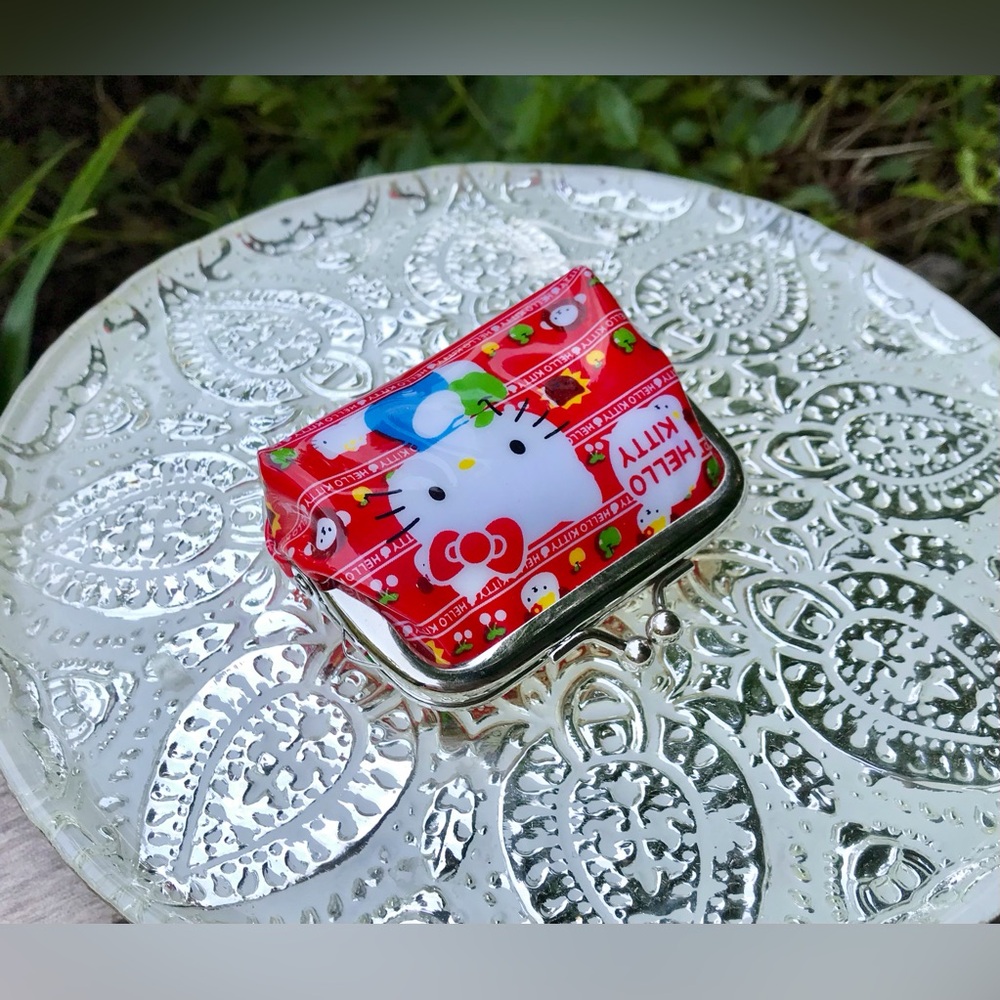 HELLO KITTY Character Small Alligator Clasp Coin Purse Vinyl Snap Coin Bag Purse